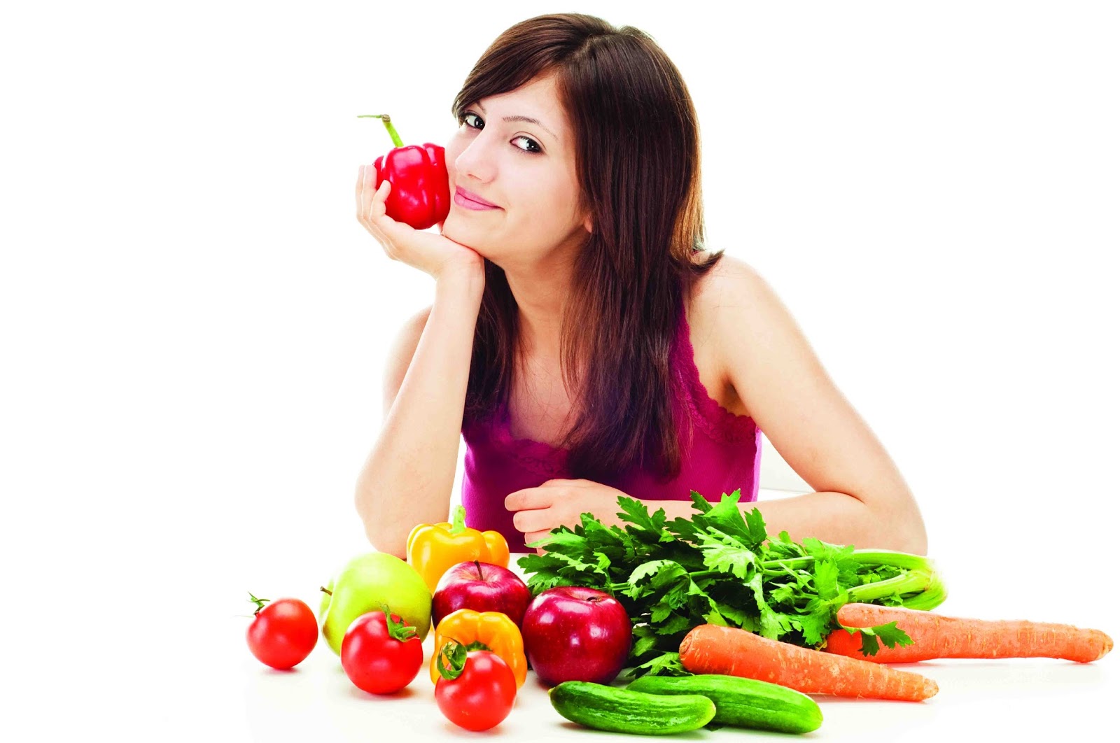 Sản phẩm chiết xuất tự nhiên từ trái cây và rau củ giúp cơ thể nữ giới tràn đầy sức sống