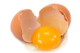 Trứng gà là loại thực phẩm có giá trị dinh dưỡng cao nhưng nếu chế biến và ăn không đúng cách nó sẽ gây nguy hiểm cho sức khoẻ