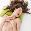4 nguy cơ thường gặp ở phụ nữ ngực nhỏ