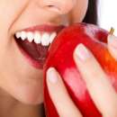 Những thực phẩm lợi cho cơ thể nhưng hại cho răng