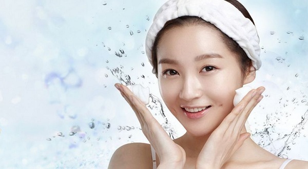 Sữa rửa mặt Neutrogena Ultral