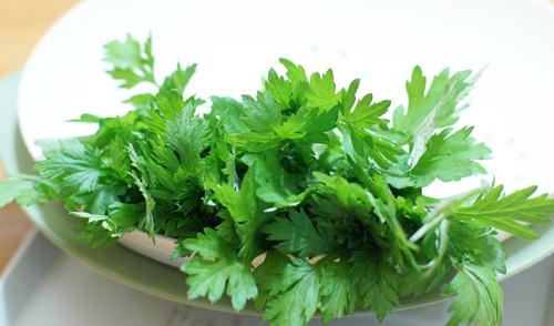 Cách trị mồ hôi tay đơn giản hiệu quả