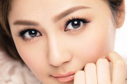 Sử dụng Bausch + Lomb Ocuvite Help Protect Eye Health Formula để có đôi mắt sáng khỏe