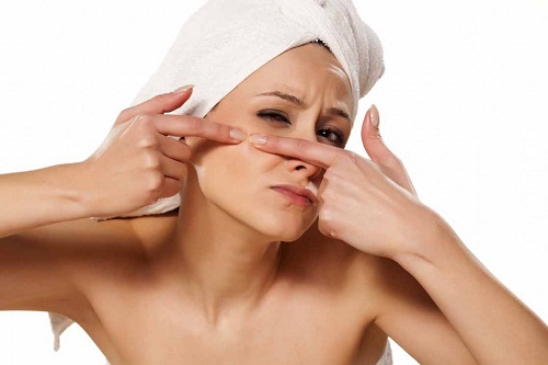 Tác dụng nổi bật của thoroughly clean face wash