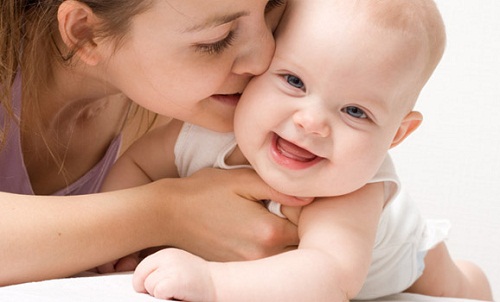 Tác dụng của sữa tắm gội cho trẻ baby shampoo