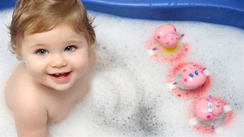 Tác dụng của sữa tắm gội trẻ em evoluderm bebe