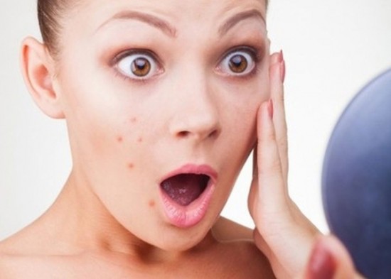 Bộ 3 sản phẩm trị mụn của hãng neutrogena