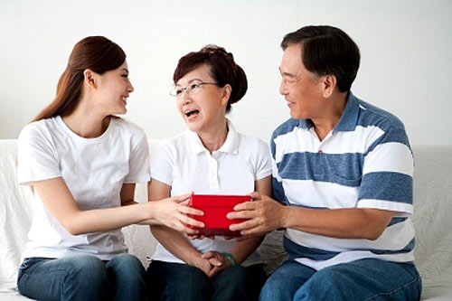 Hộp nước yến nhung sâm 5 chai hỗ trợ tăng cường sức khỏe