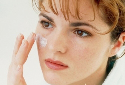 Bộ mỹ phẩm transino nhật bản - chuyên đặc trị nám tàn nhang dưỡng trắng da chống lão hóa