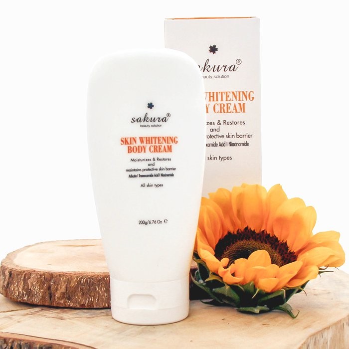 Kem dưỡng trắng da toàn thân sakura skin whitening body cream 200g