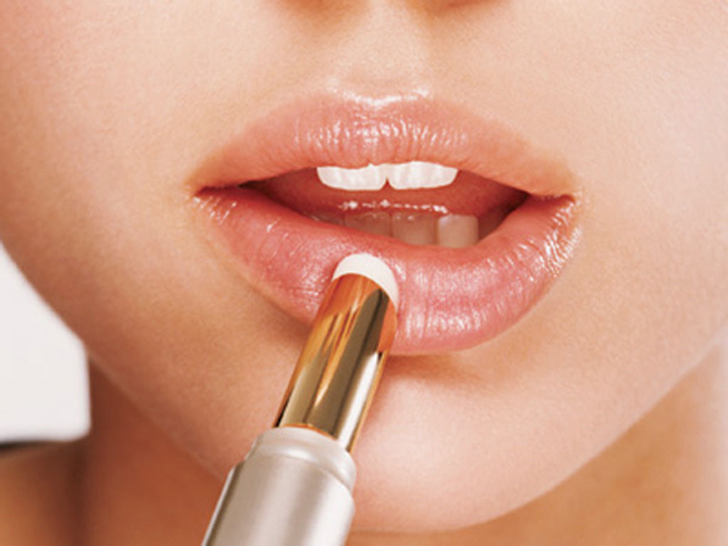 Son dưỡng hương dâu dhc lip flavor strawberry 1.5g