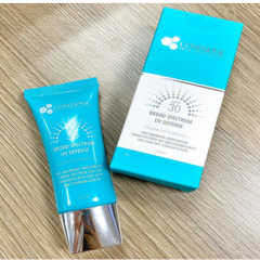 KEM CHỐNG NẮNG COSMETIC SKIN SOLUTIONS BROAD SPECTRUM UV DEFENSE SPF 30